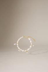 DANCING PEARL BRACELET
